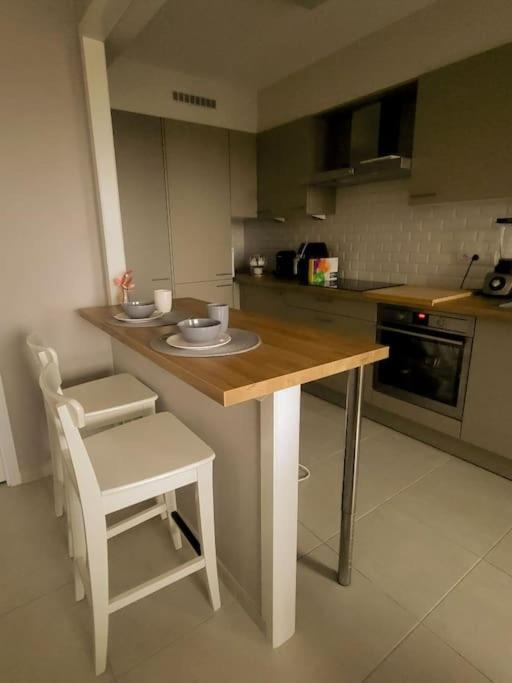 Gezellig Appartement In Brugge, Nabij Damme. Exterior photo